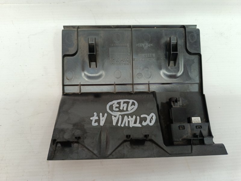 Блок USB Skoda Octavia 2015 A7