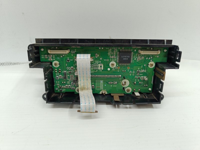 Блок кнопок Lexus RX330 2005 XU30