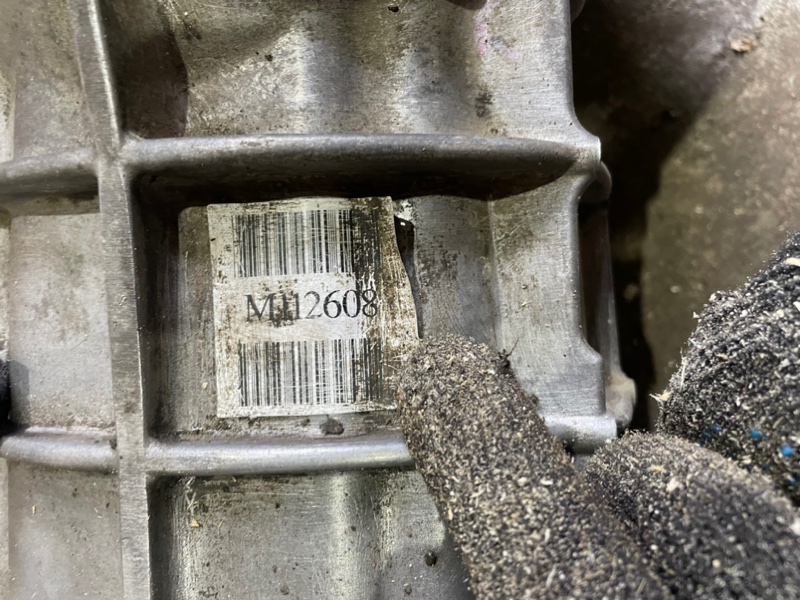МКПП Toyota Hilux 2012