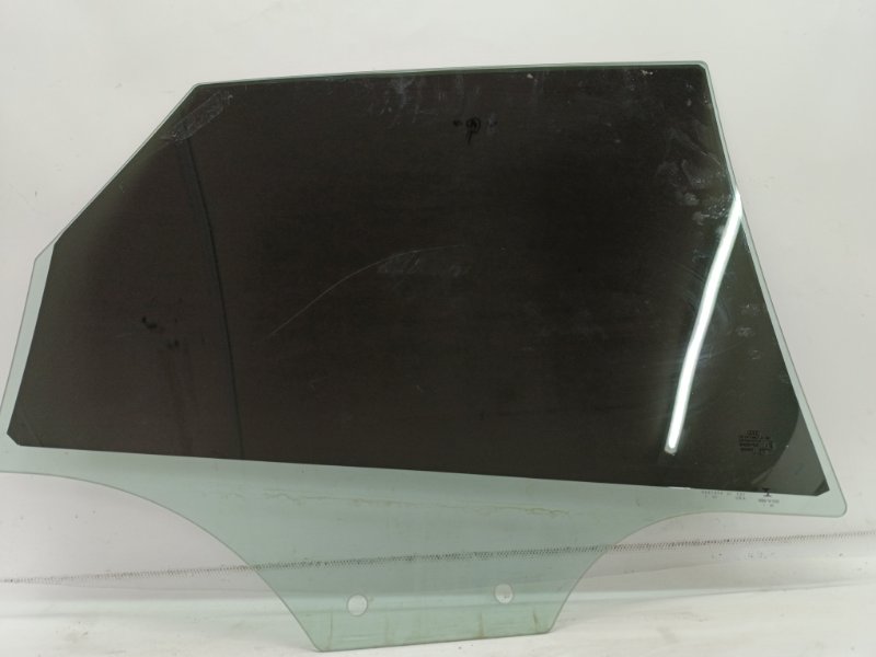 Стекло двери Audi Q3 2011-2018