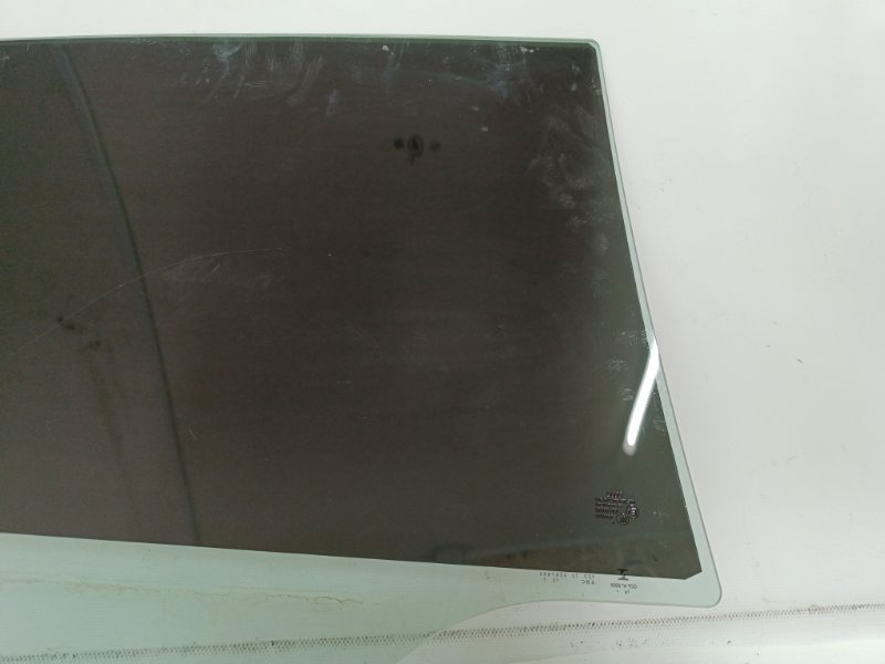 Стекло двери Audi Q3 2011-2018