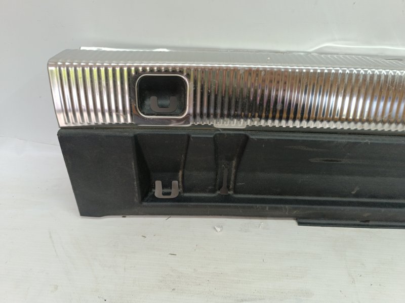 Обшивка багажника Audi Q3 2011-2018