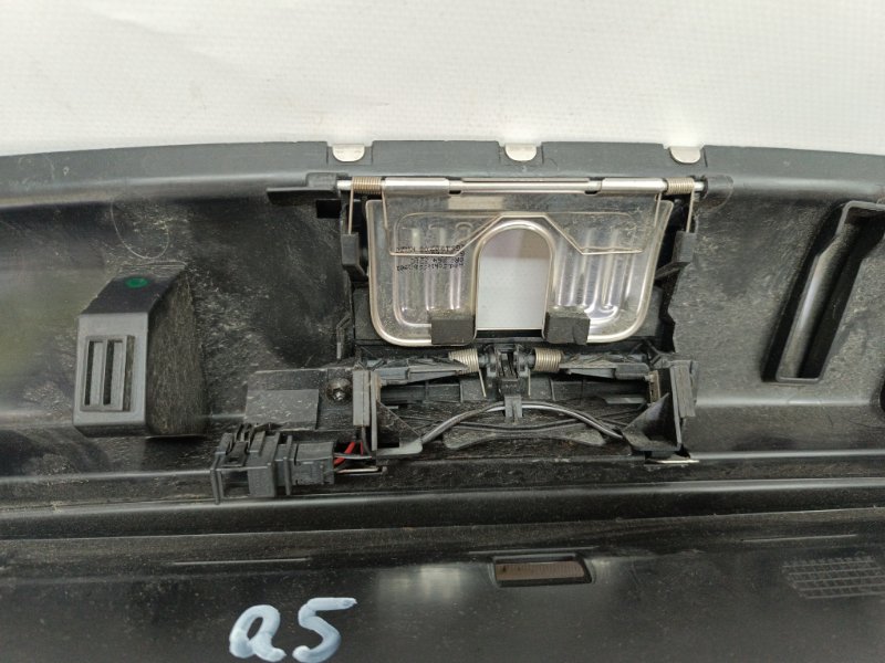 Обшивка багажника Audi Q5 2008-2012