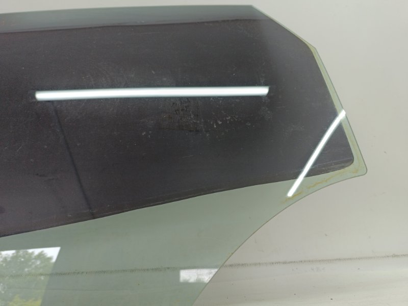 Стекло двери Audi Q5 2008-2012