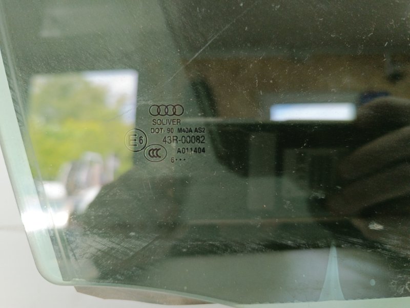 Стекло двери Audi Q3 2011-2018