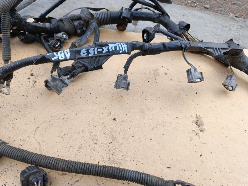 Проводка двигателя Toyota Hilux 2012