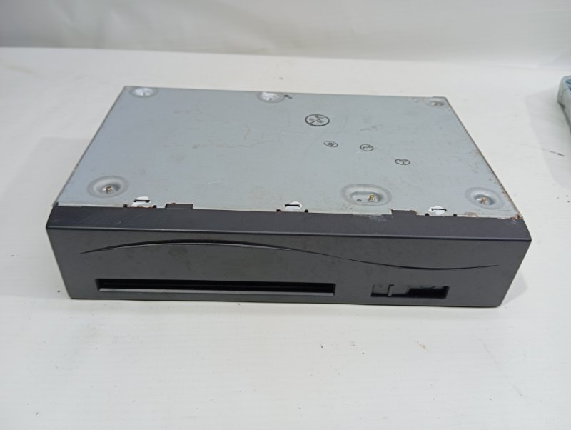 CD-Чейнджер Lexus RX330 2005 XU30
