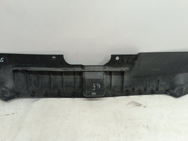Накладка замка капота Audi Q5 2008-2012