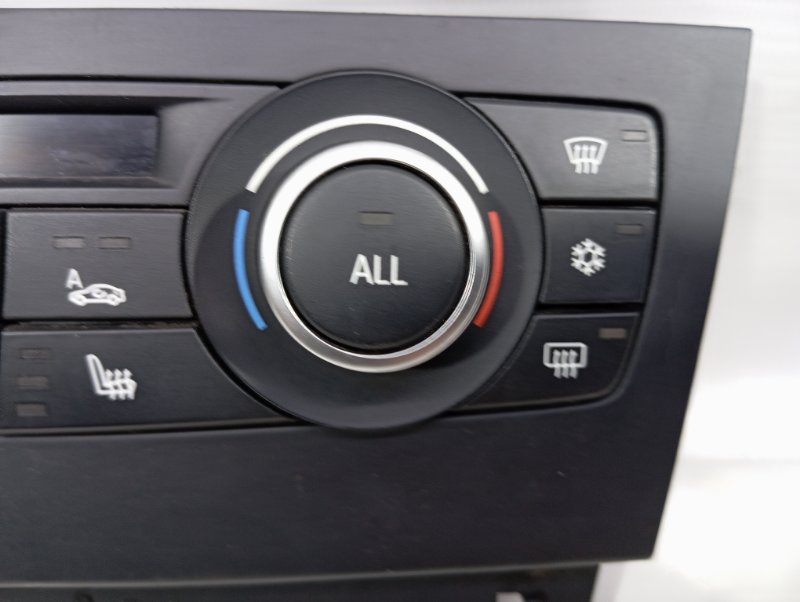 Блок управления климатом BMW X1 2012 E84