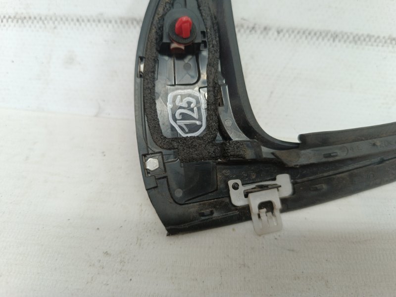 Молдинг стекла Mazda Mazda 3 2020 BP