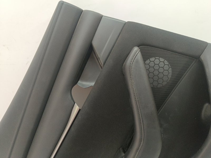 Обшивка двери Mazda Mazda 3 2020 BP