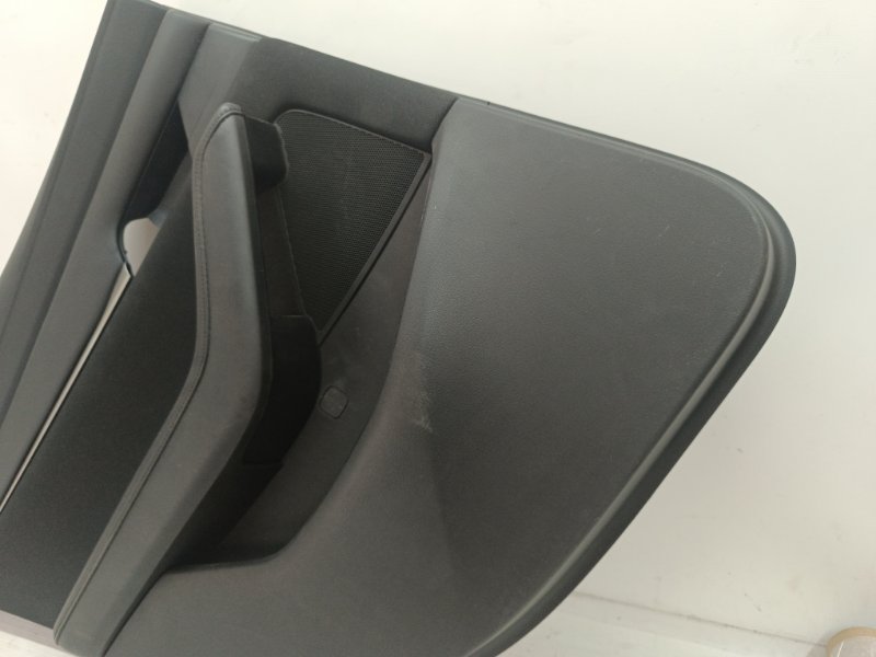Обшивка двери Mazda Mazda 3 2020 BP