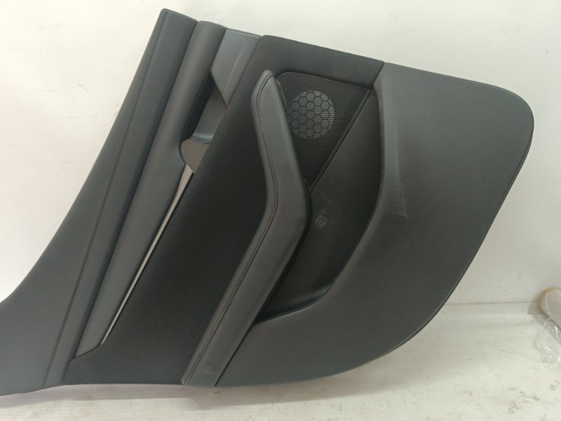 Обшивка двери Mazda Mazda 3 2020 BP