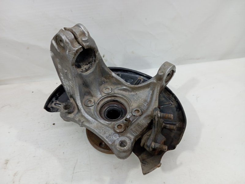 Кулак поворотный Volkswagen Passat 2009 B6
