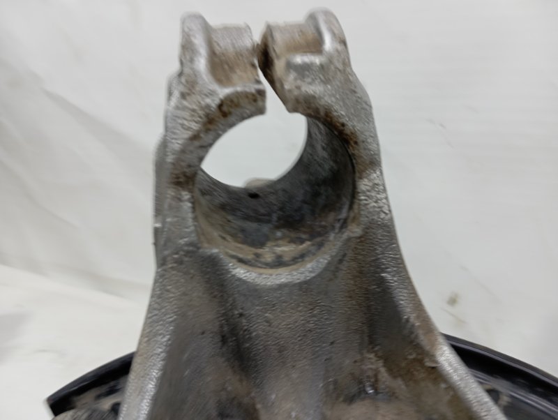 Кулак поворотный Volkswagen Passat 2009 B6