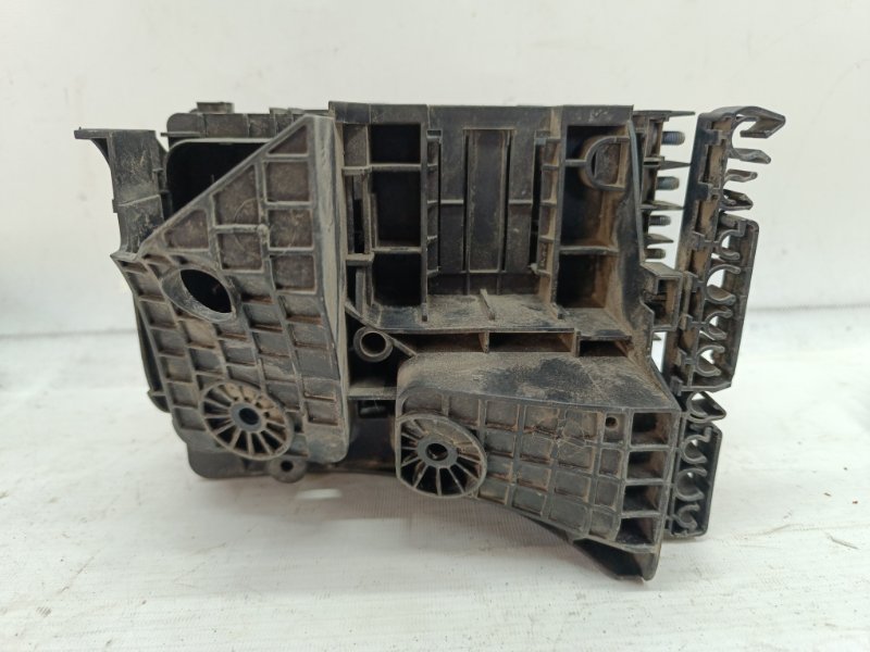 Блок предохранителей SKODA Octavia 2011 a5