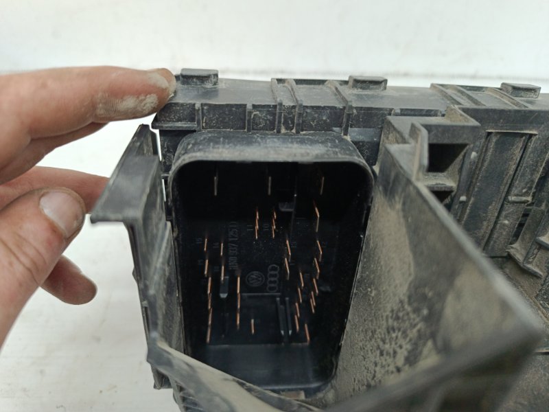Блок предохранителей SKODA Octavia 2011 a5