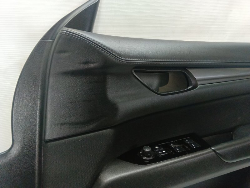 Обшивка двери Mazda CX-5 KF