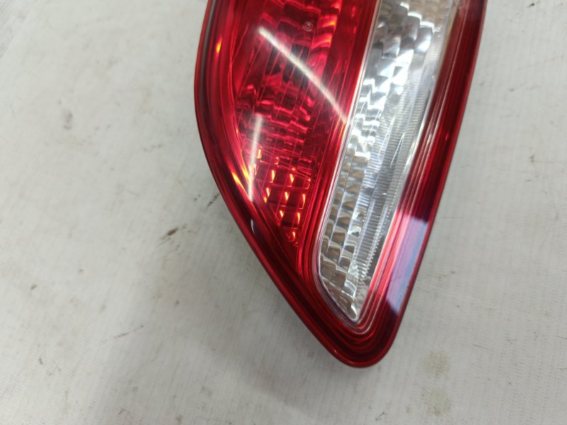 Фонарь Nissan Almera 2018 G15