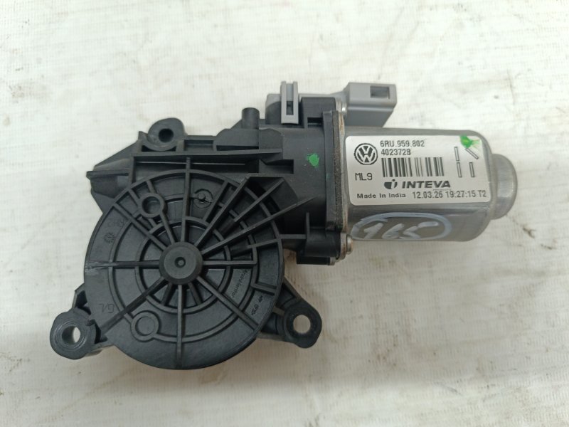 Моторчик стеклоподъемника Volkswagen Polo 2013 MK5