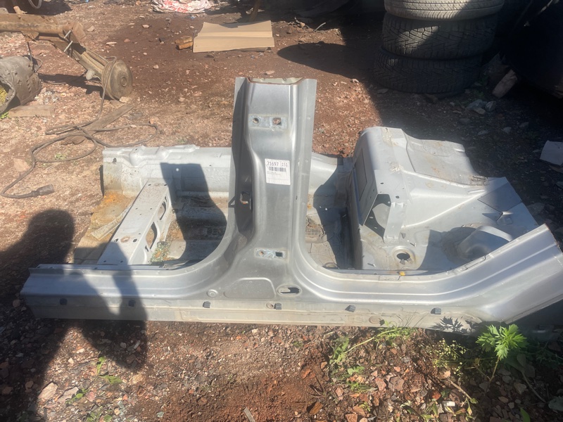 Порог кузова Ford Focus 2012 CB8
