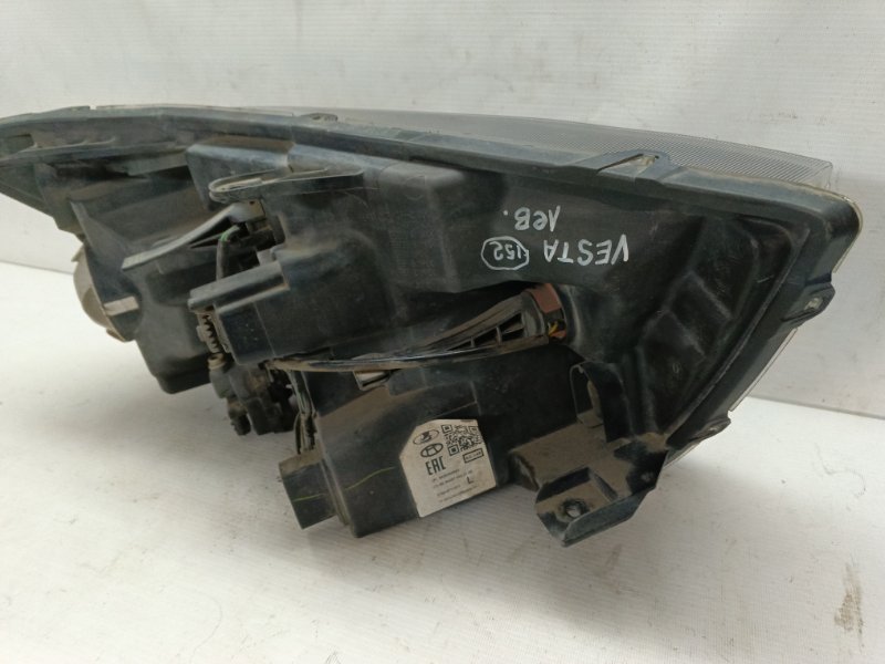 Фара Лада vesta 2021