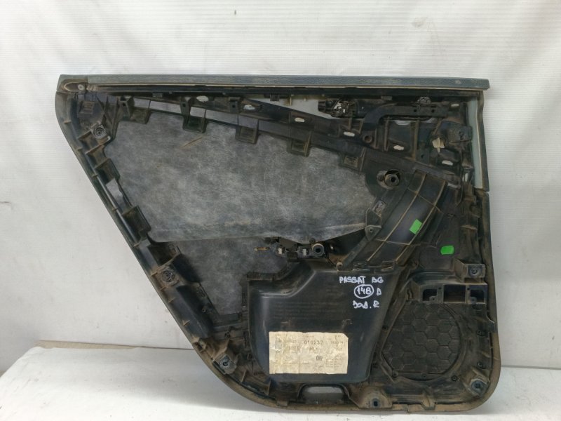 Обшивка двери Volkswagen Passat 2009 B6