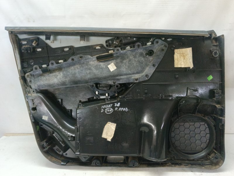 Обшивка двери Volkswagen Passat 2009 B6