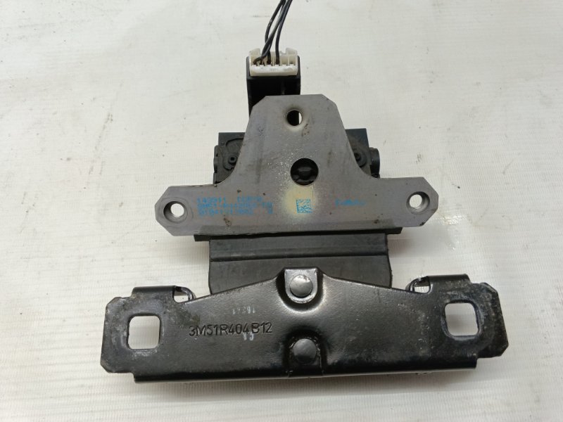 Замок багажника Ford Focus 2012 CB8