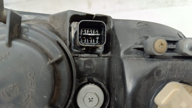 Фара Chevrolet Captiva 2006-2011 C100