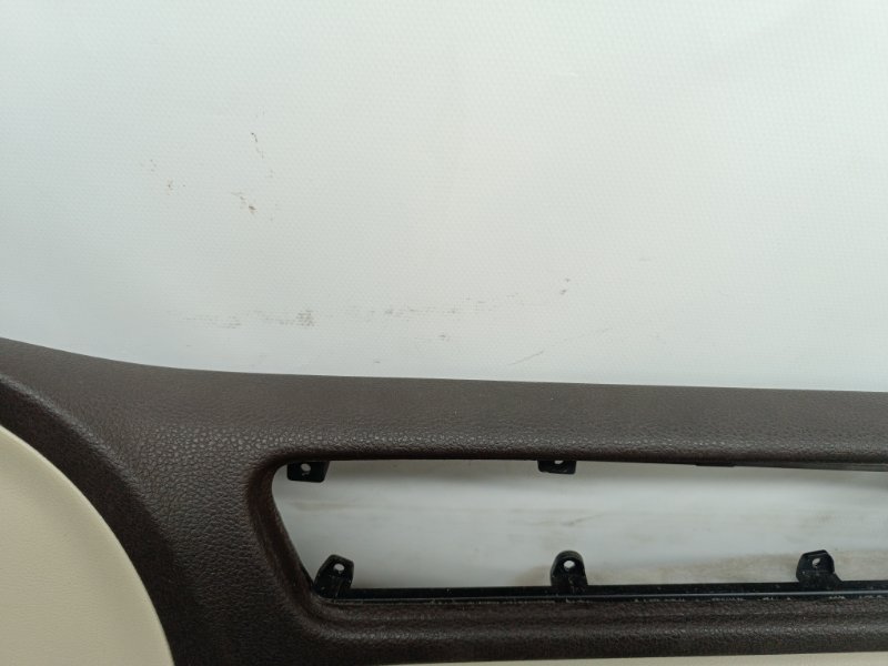 Обшивка двери Volkswagen Touareg 2012 7P5,7P6