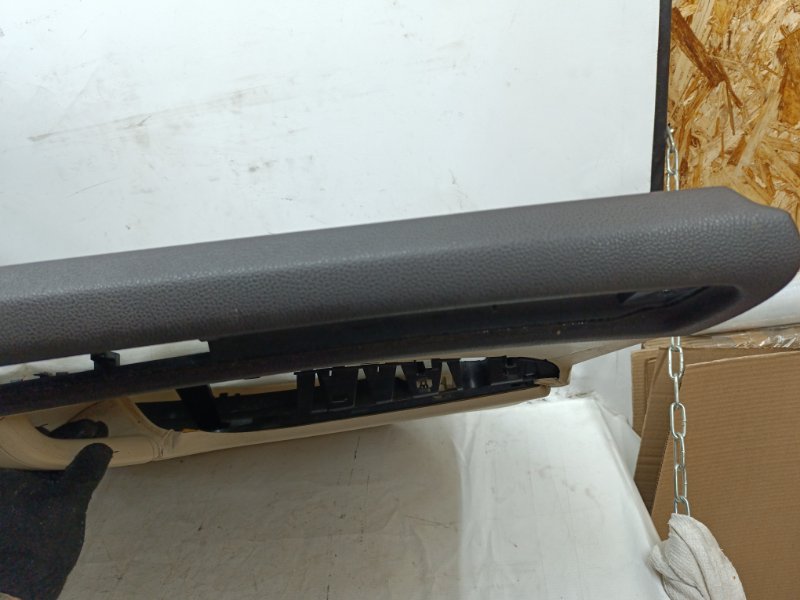 Обшивка двери Volkswagen Touareg 2012 7P5,7P6