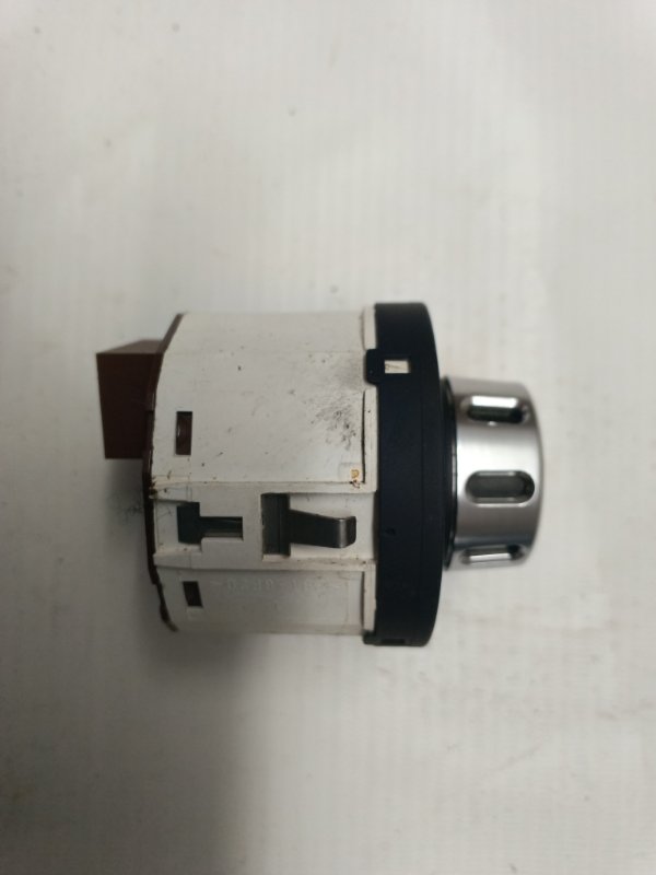 Кнопка блокировки дифференциала Volkswagen Touareg 2012 7P5,7P6