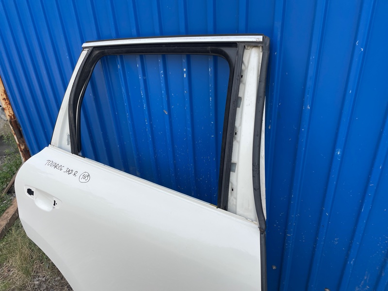 Дверь Volkswagen Touareg 2012 7P5,7P6
