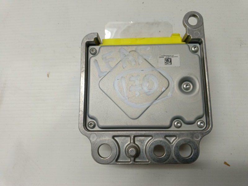 Блок управления SRS Nissan Leaf 2012 ZE0