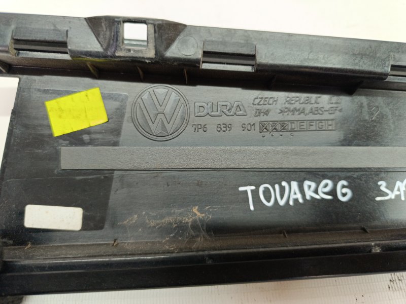 Накладка двери Volkswagen Touareg 2012 7P5,7P6