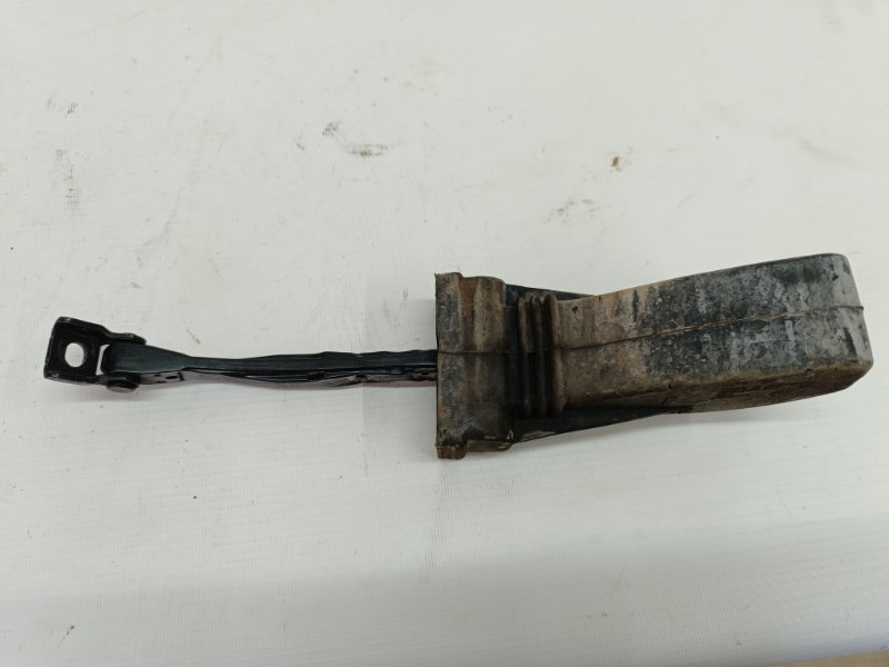 Ограничитель двери Volkswagen Touareg 2012 7P5,7P6