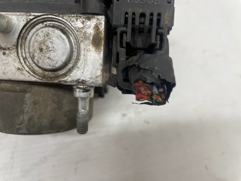 Блок ABS Renault Logan 2004-2010