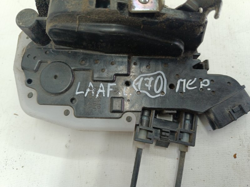 Замок двери Nissan Leaf 2012 ZE0