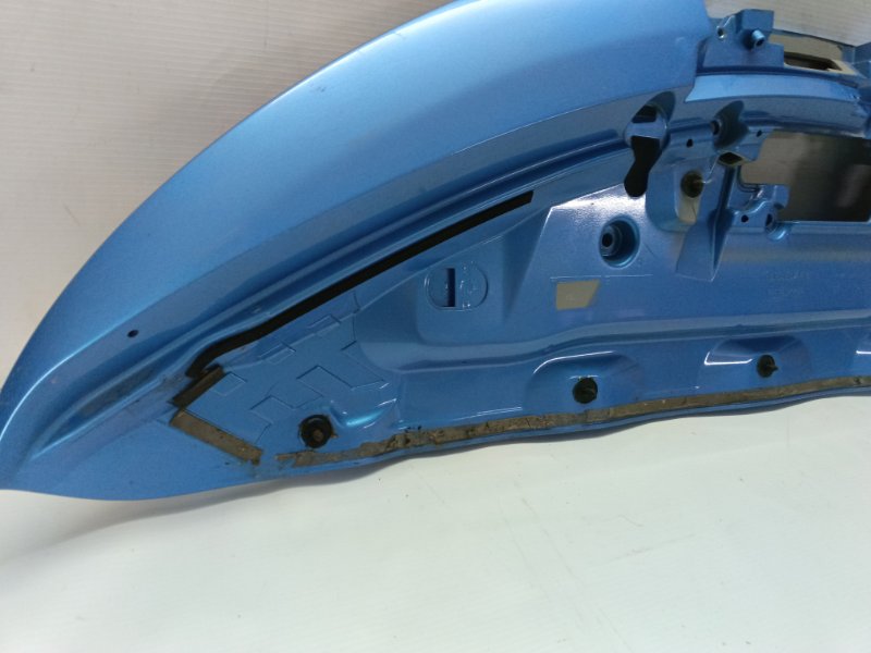 Спойлер Nissan Leaf 2012 ZE0