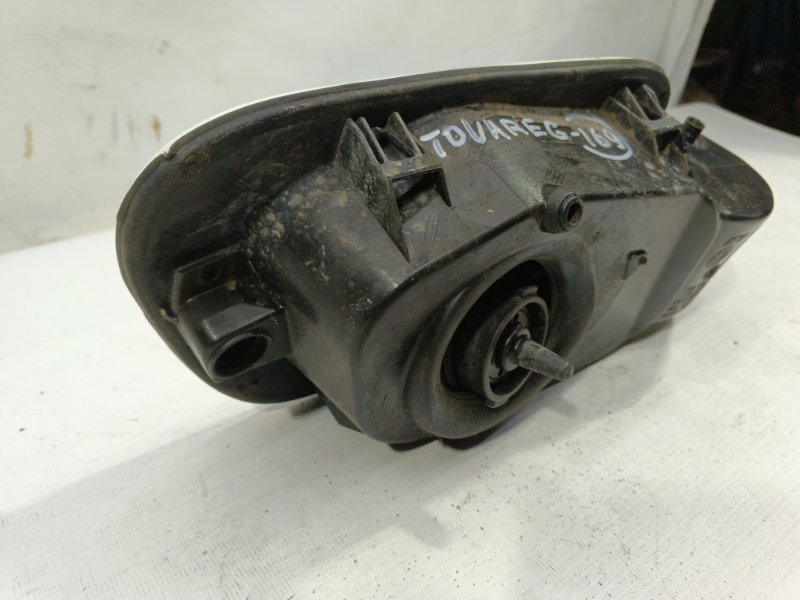 Лючок бензобака Volkswagen Touareg 2012 7P5,7P6