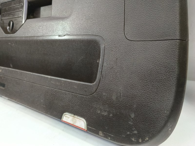 Обшивка двери багажника Volkswagen Touareg 2012 7P5,7P6