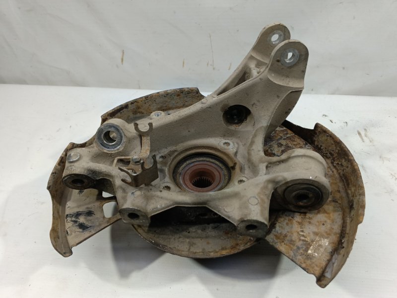 Кулак поворотный Volkswagen Touareg 2012 7P5,7P6