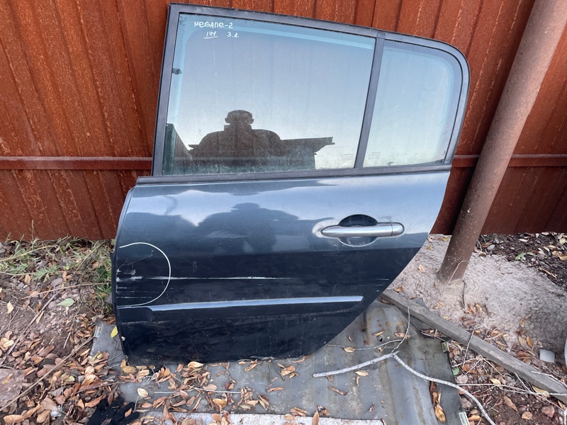 Дверь Renault Megane 2006