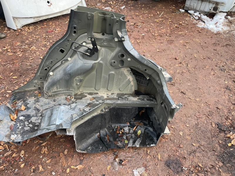 Крыло Renault Megane 2006