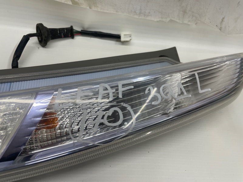 Фонарь Nissan Leaf 2012 ZE0