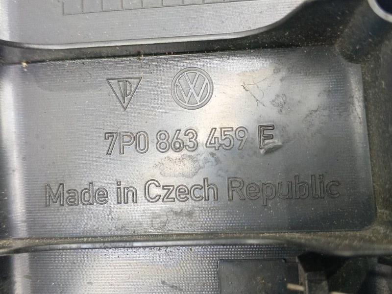 Обшивка багажника Volkswagen Touareg 2012 7P5,7P6