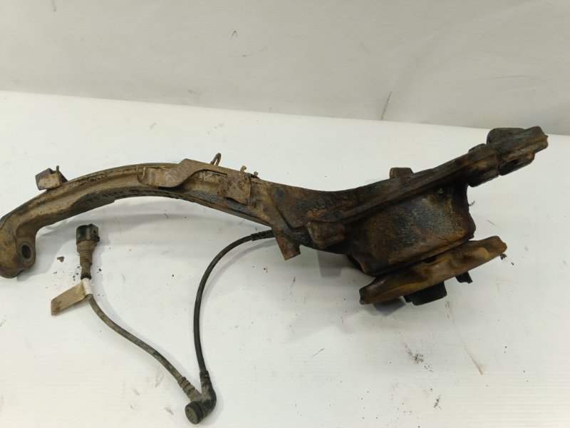 Кулак поворотный Volkswagen Touareg 2012 7P5,7P6