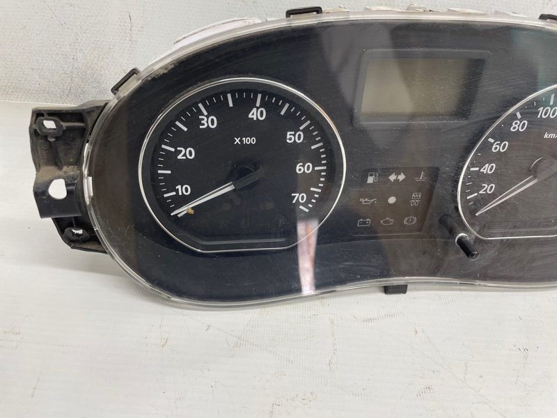 Панель приборов Nissan Almera 2018 G15