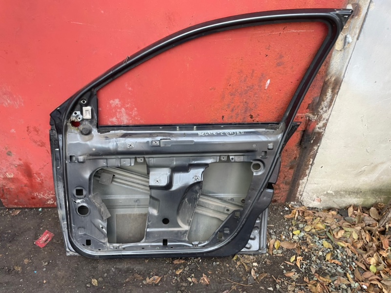 Дверь Renault Megane 2006